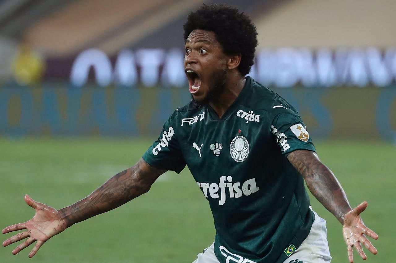 Luiz Adriano due