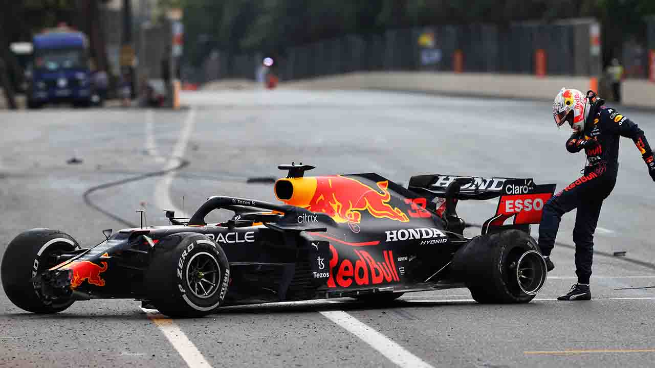 F1 Baku Verstappen