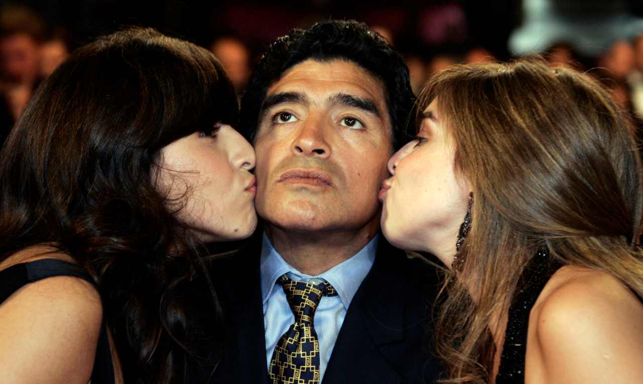 Maradona con le figlie
