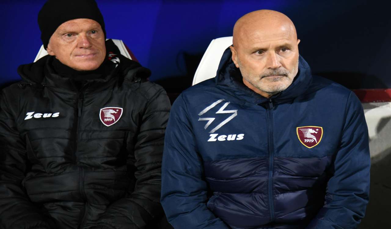 Salernitana, Colantuono: “Dobbiamo finire il campionato così. Con dignità”