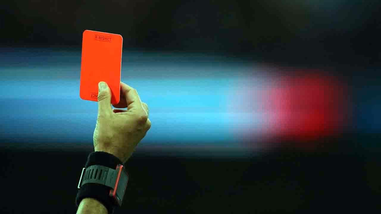 Espulso, cartellino rosso