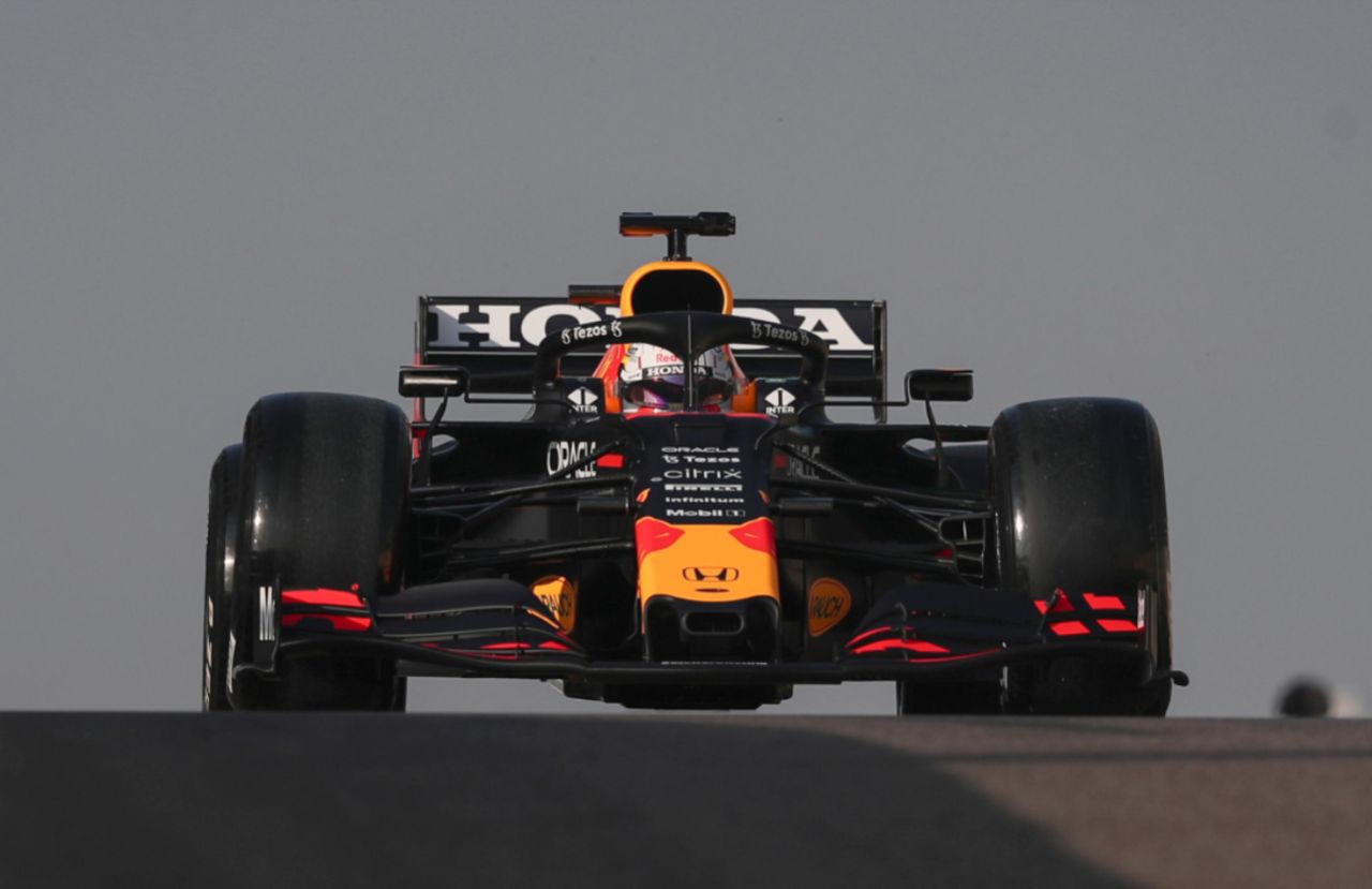 Max Verstappen è già carico, attacco alla Mercedes: parole di fuoco