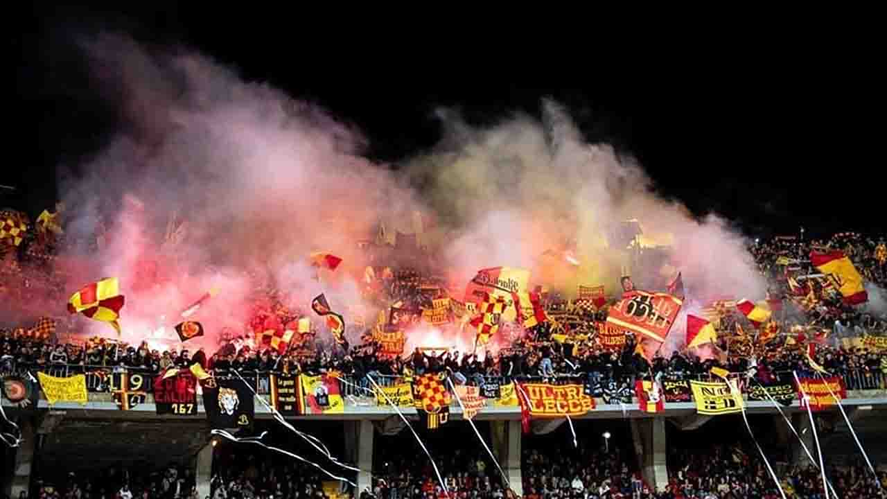 Lecce, Curva Via del Mare