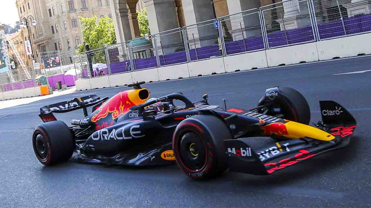 Formula 1 Baku Verstappen