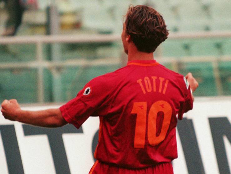 Un'immagine di Totti risalente al settemebre del 1997 [Credit: ANSA] - Sportitalia