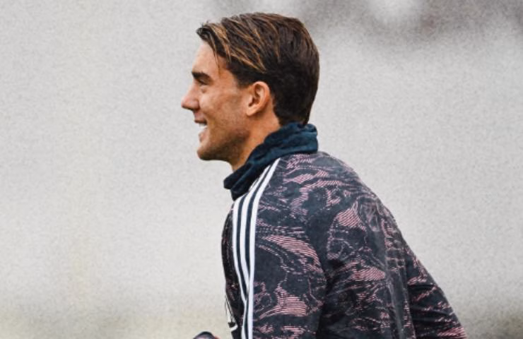 Il bianconero Dusan Vlahovic