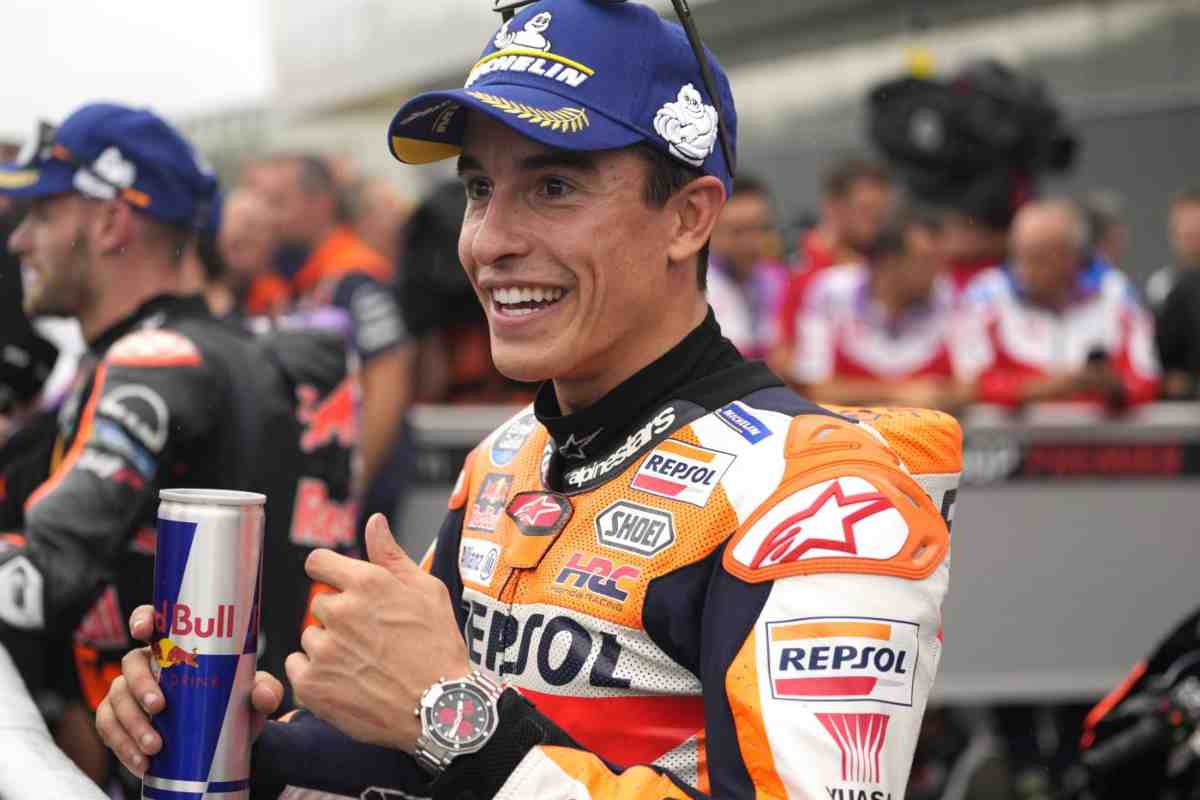 Marquez fa beneficienza