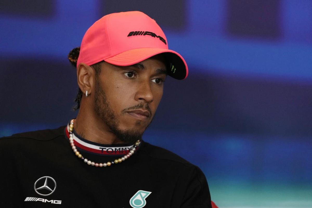 Hamilton sotto attacco