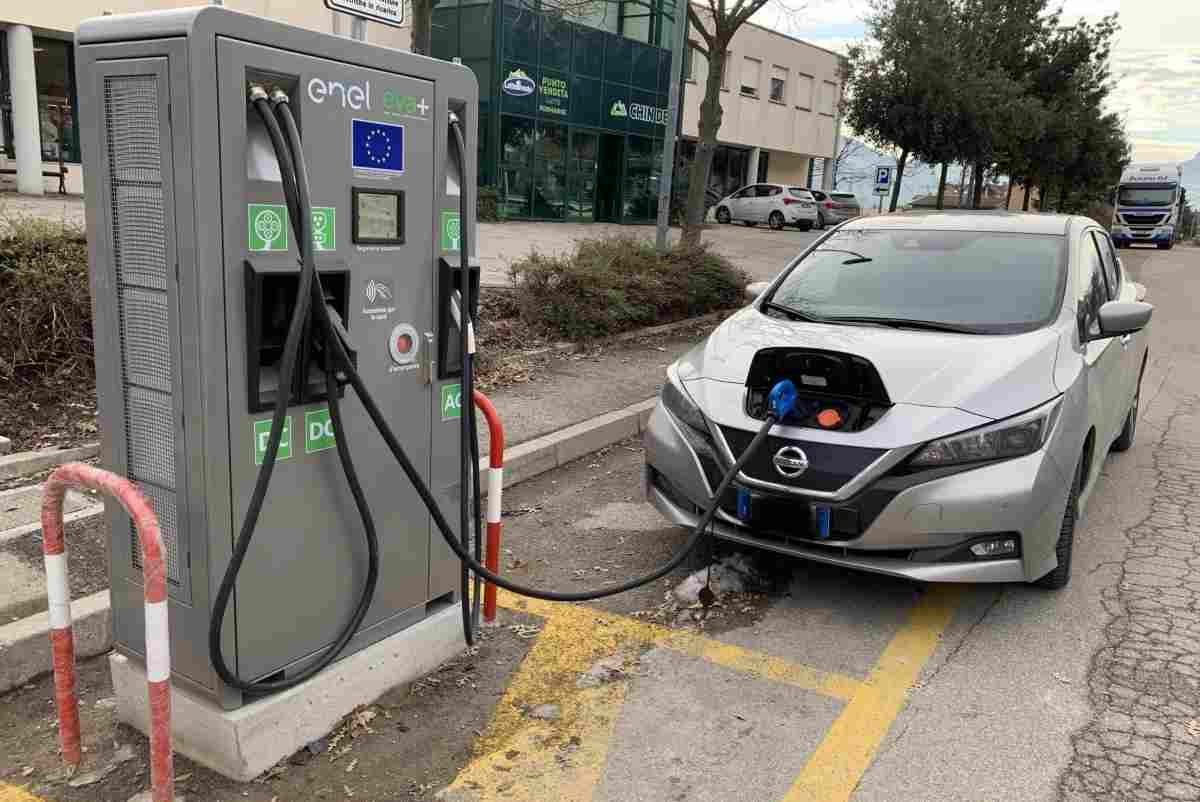 Auto elettriche in stand by