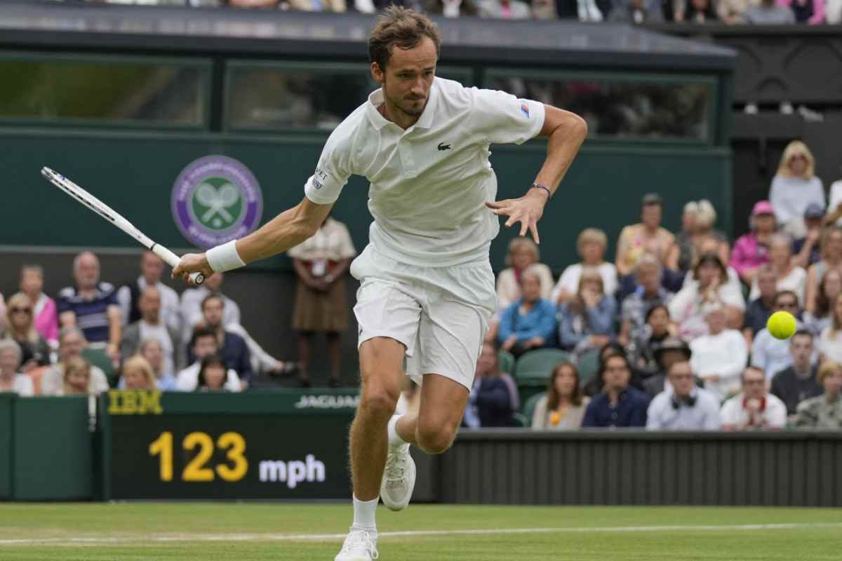 È arrivata la decisione sulla partecipazione dei tennisti russi a Wimbledon 2023