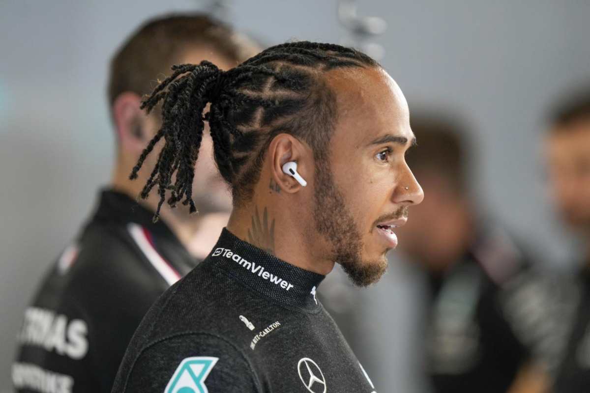 Hamilton si arrende