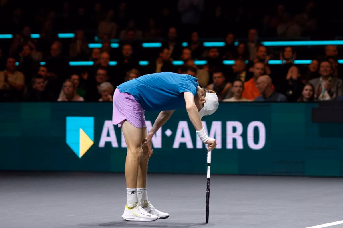 Sinner vince ma va ko