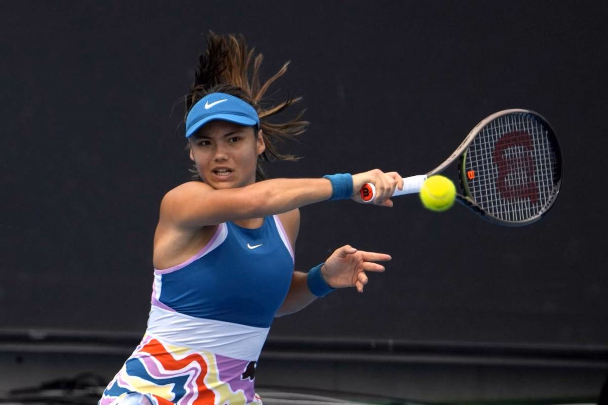 Emma Raducanu, la tennista è un incanto