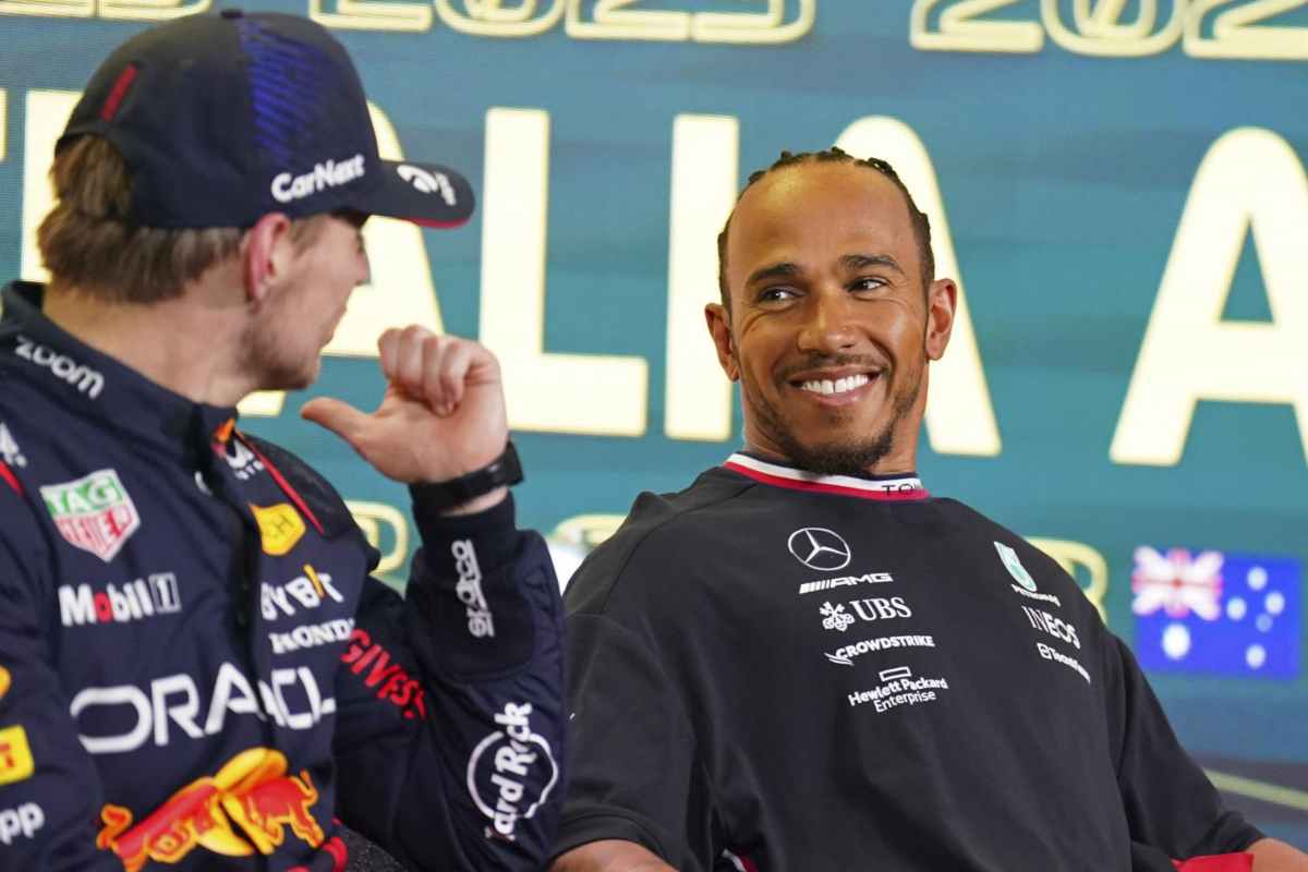 Verstappen e Hamilton si punzecchiano