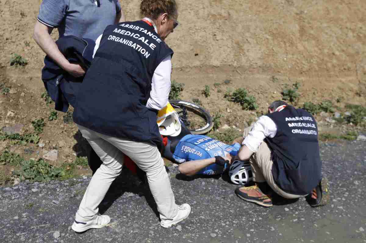 Michael Goolaerts è morto alla Parigi-Roubaix: aveva 23 anni