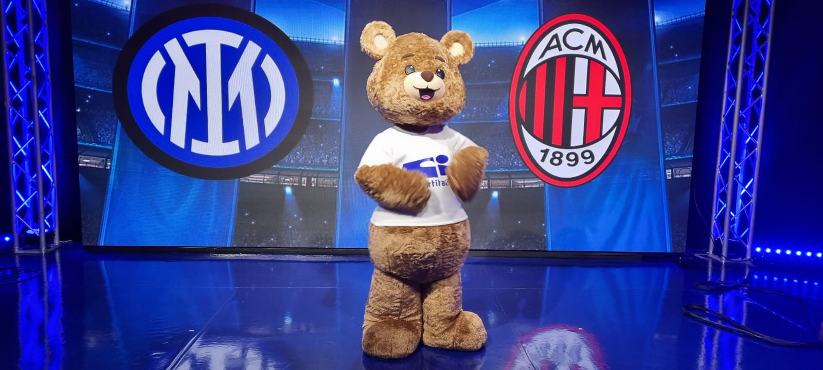 Nasce “Sporty”: la mascotte ufficiale di Sportitalia! Domani sarà in giro per Milano