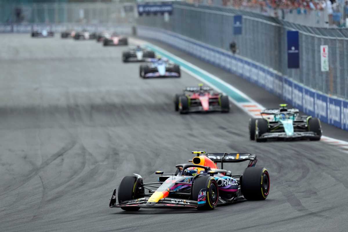 Formula 1, clamoroso ritorno in pista: sostituzione immediata e tifosi increduli
