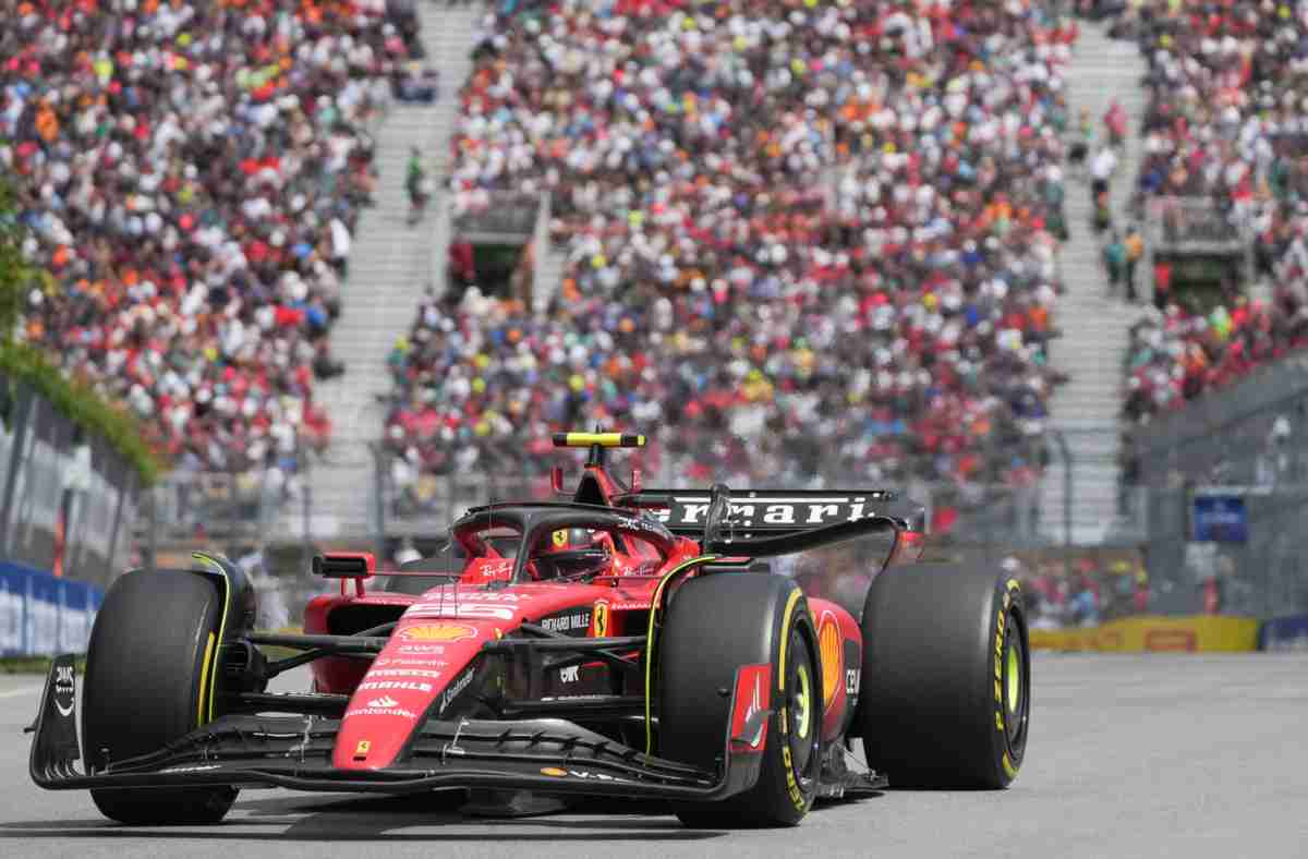 La Ferrari nei guai, è rottura tra i due piloti: cosa sta succedendo a Maranello