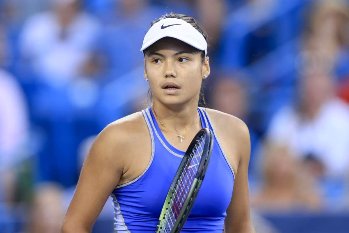 La Raducanu è una gioia per gli occhi