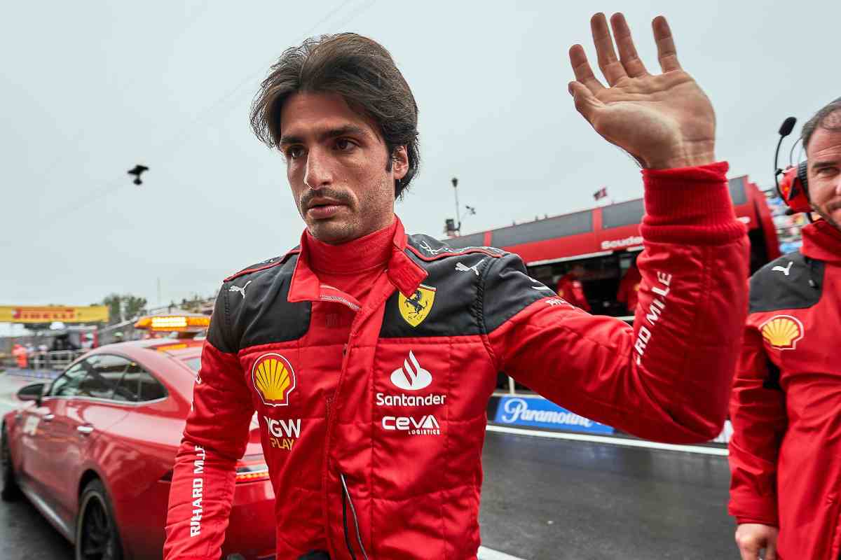 Ferrari, Leclerc nel mirino: la difesa nei confronti di Carlos Sainz