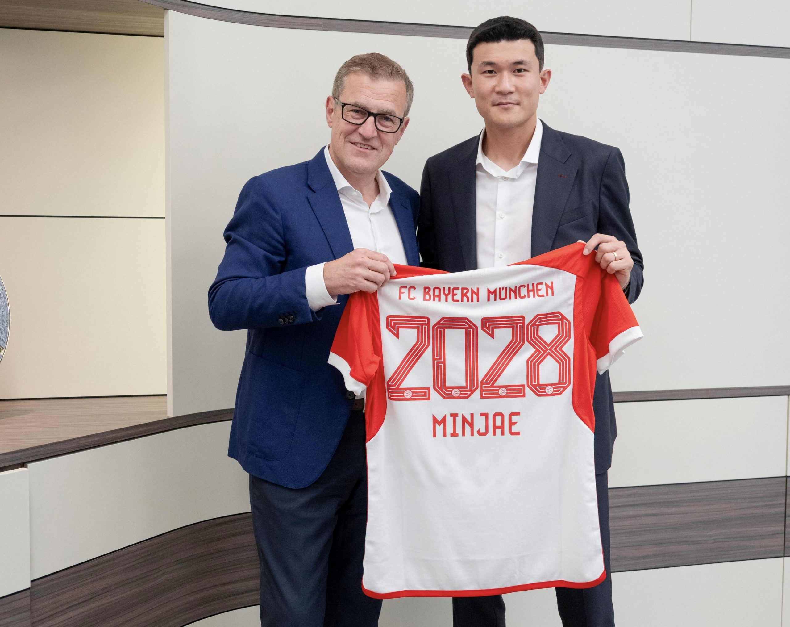 Ora è anche ufficiale Kim saluta il Napoli: è un nuovo giocatore del Bayern Monaco