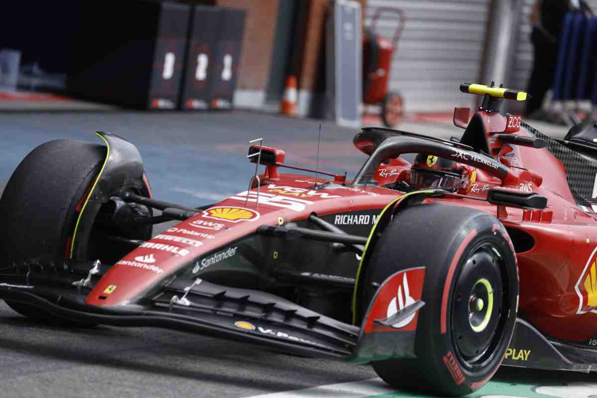Ferrari, che succede con Carlos Sainz?