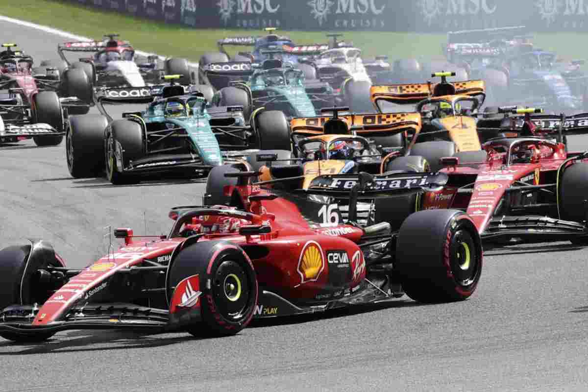 Formula 1, è scontro totale: "Stai zitto!"