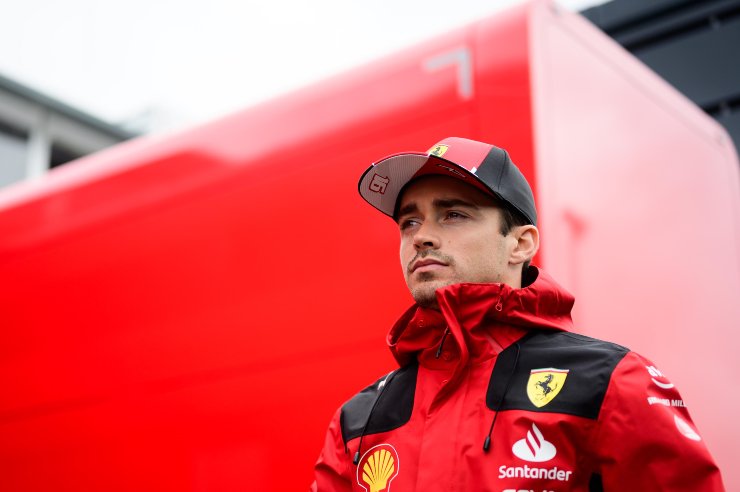 Ferrari, scelto il pilota per il 2024: c'è la firma, a guidare la Rossa sarà lui
