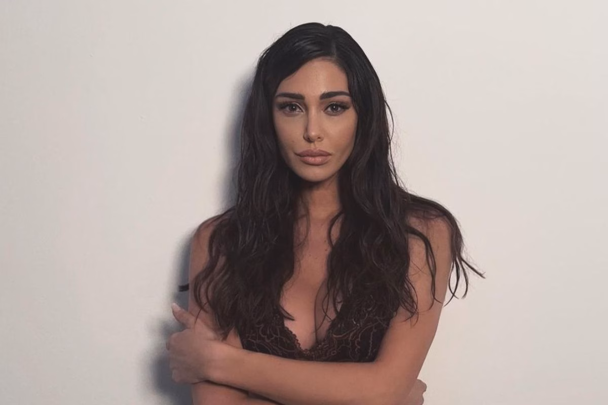 Belen Rodriguez lascia tutti senza fiato