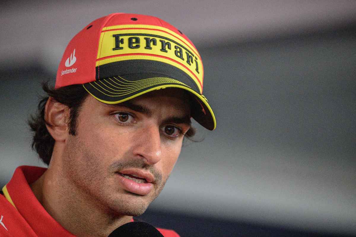 Carlos Sainz e la Ferrari, matrimonio finito: arriva la proposta