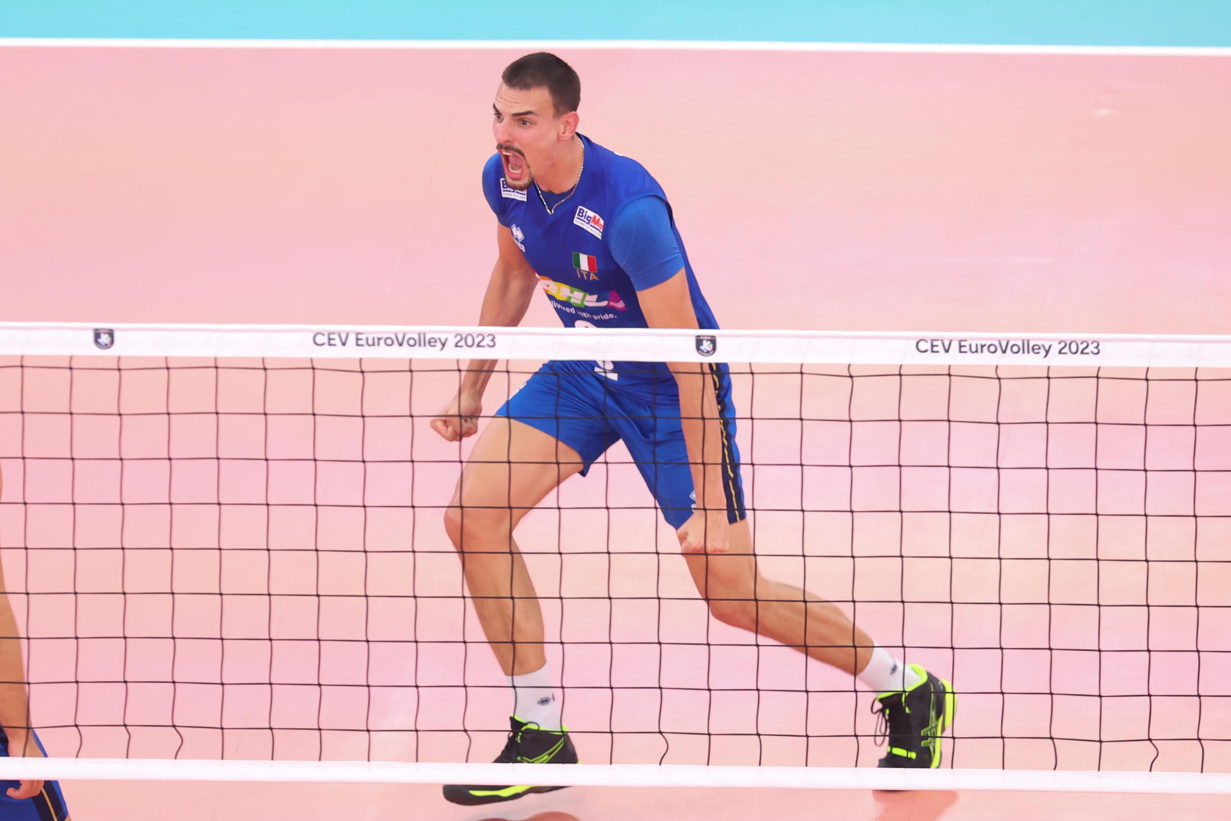 EuroVolley, l’Italia asfalta la Francia: 3-0 e finale contro la Polonia