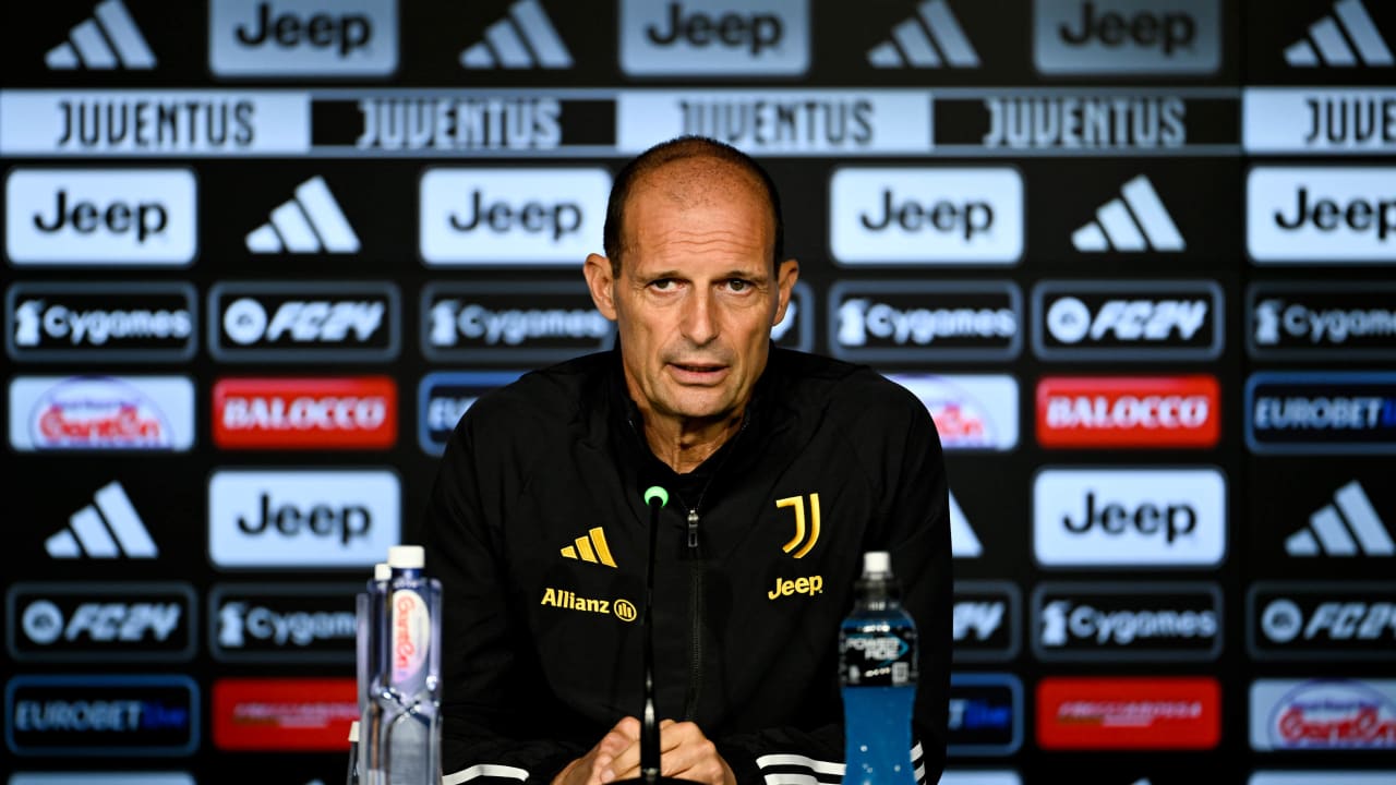 Juventus verso la gara col Lecce, Allegri sereno: “Giochiamo per dimenticare Sassuolo”