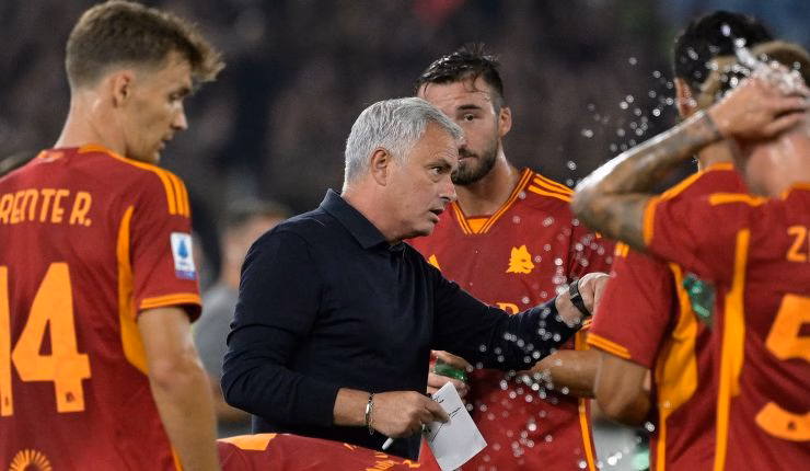 Scintille tra Mou e la squadra