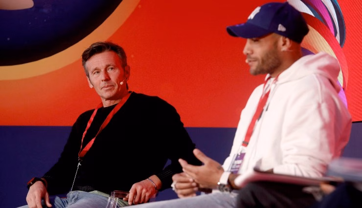 Jacobs dice addio a Camossi