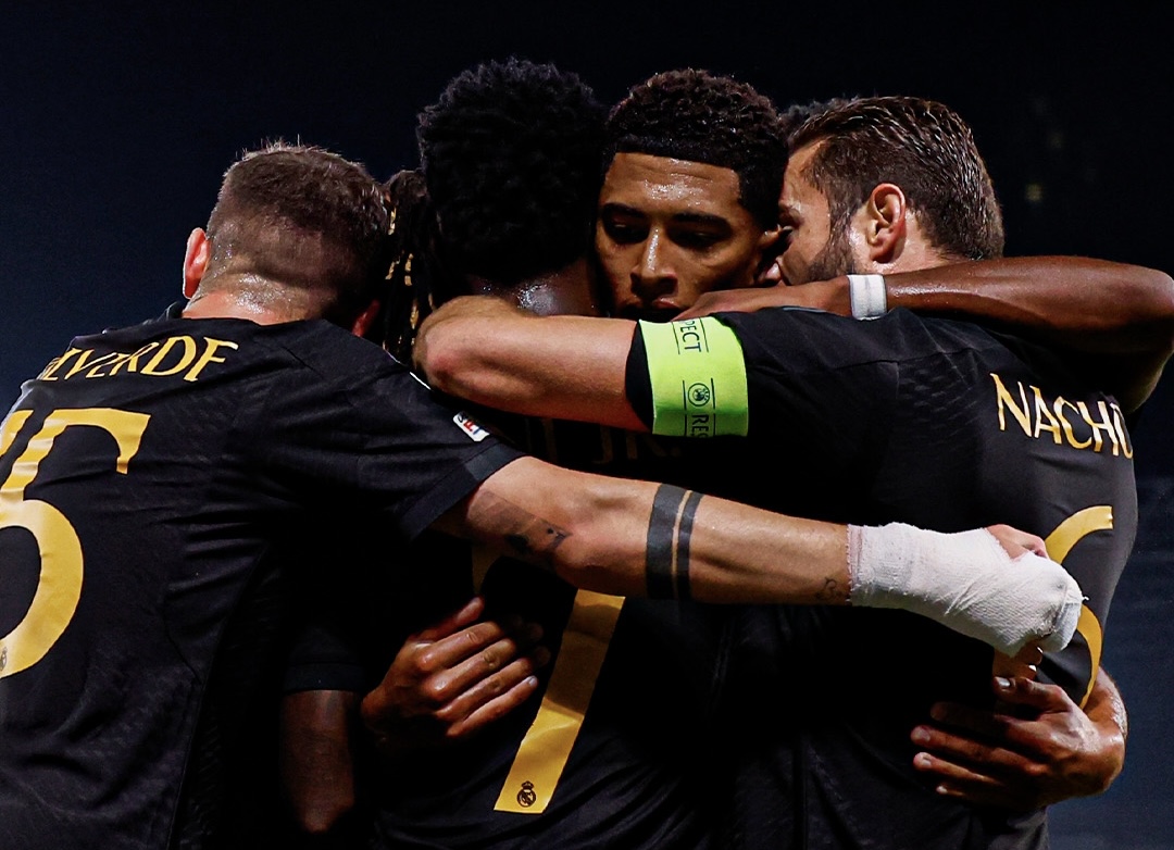 Il Napoli lotta fino alla fine, ma al Maradona vince il Real Madrid: 2-3