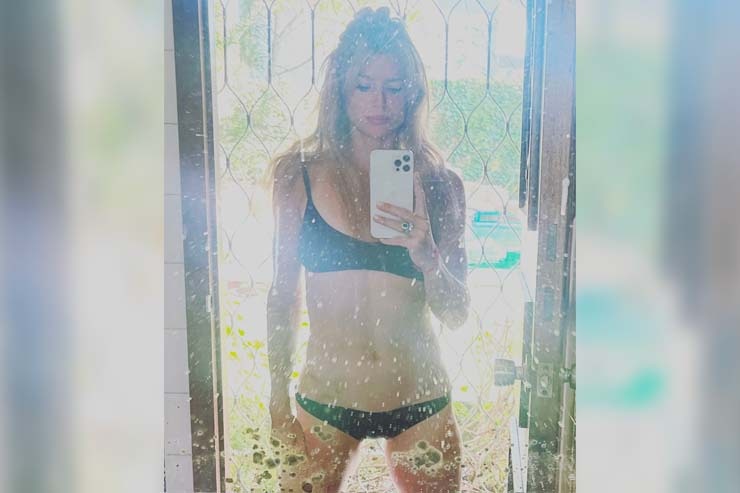Camila Giorgi bikini scollatura selfie