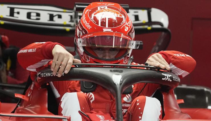 Leclerc sprona la Ferrari