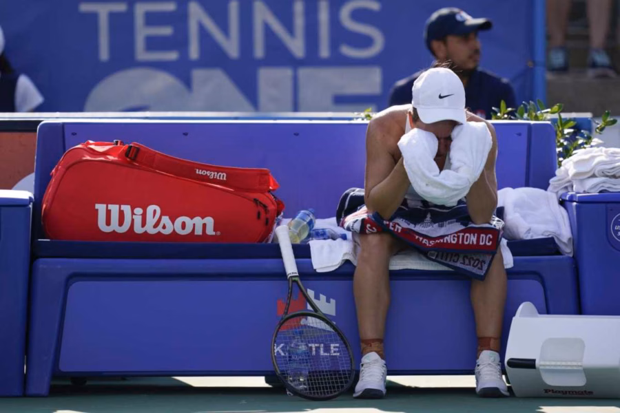 Tennis, Simona Halep lo ammette: "Penso di ritirarmi"