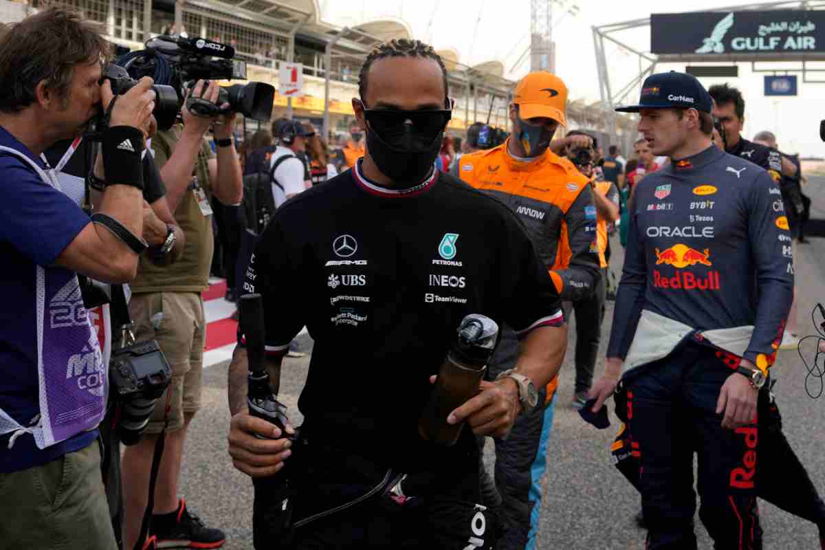 Nuovo scontro tra Verstappen ed Hamilton