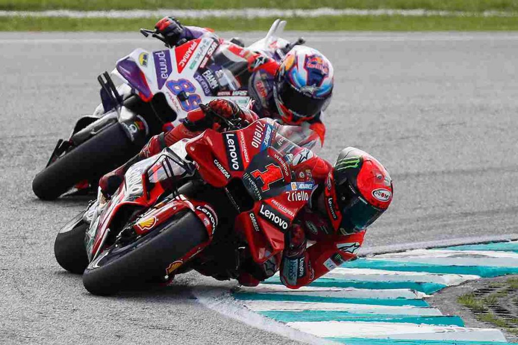 MotoGP, Stoner critica Ducati