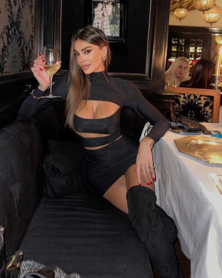 Christina Buccino, Hot New Year's Eve: Instagram Explodes