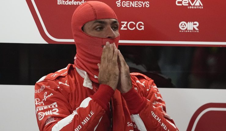 Ferrari, che mazzata: le parole di Carlos Sainz fanno infuriare i tifosi della Rossa