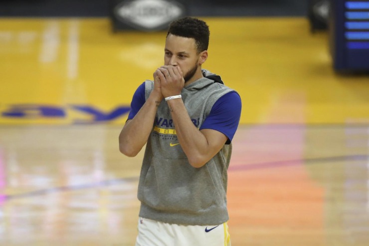 NBA, da annullare la tripla di Steph Curry