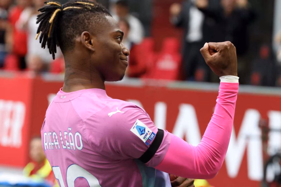 Il Milan punta su Leão per superare la Lazio