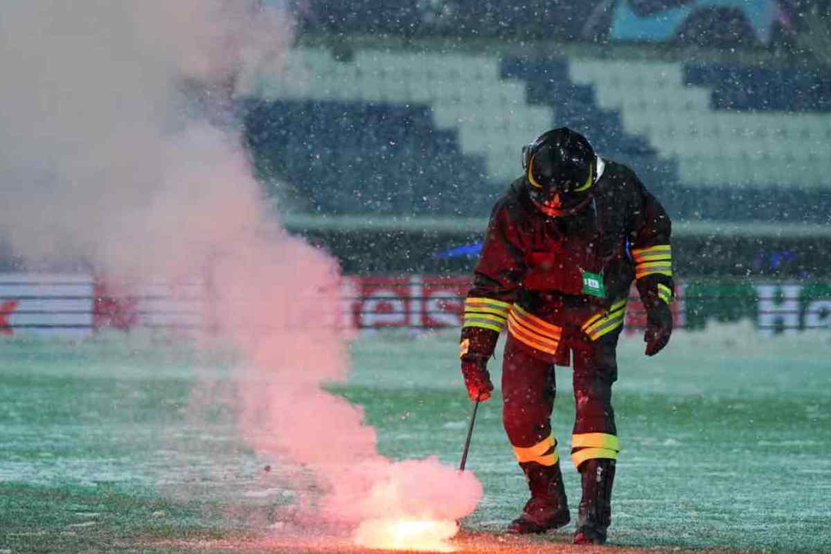 Colonia-Borussia Dortmund sospesa dopo quindici minuti di gioco