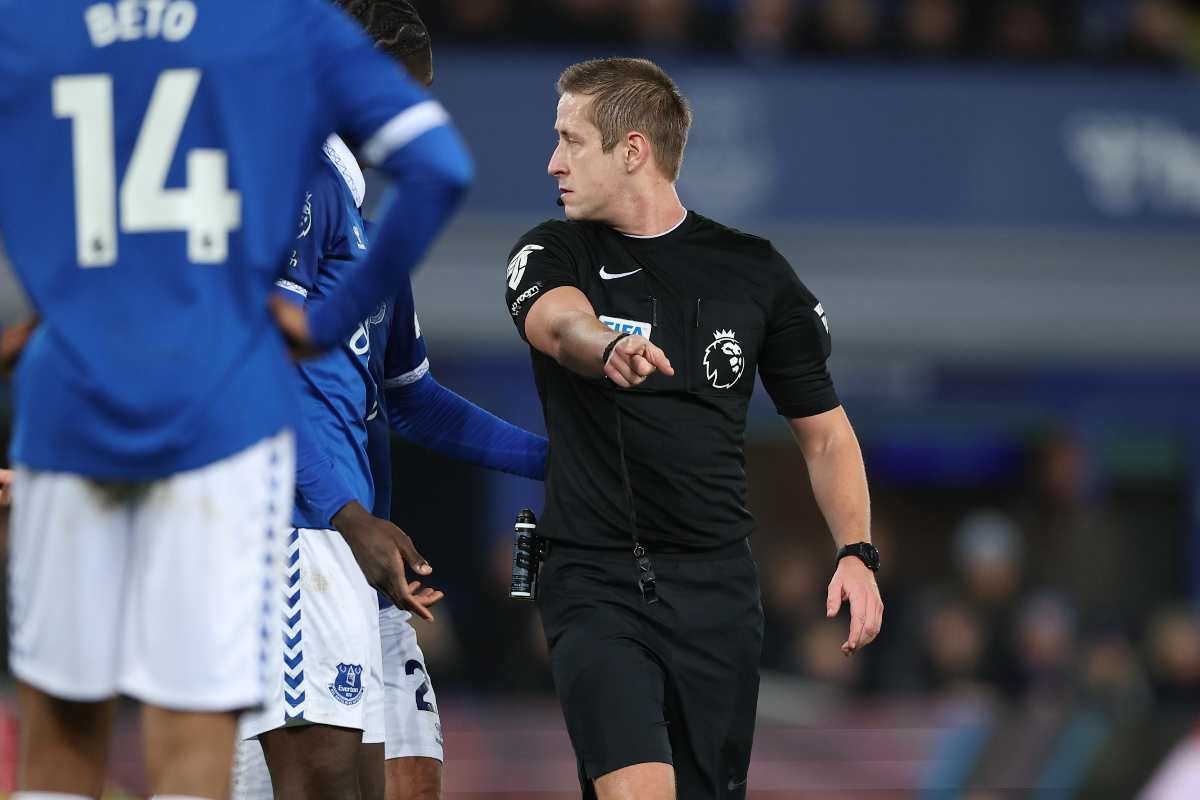 L'Everton ricorre contro la penalizzazione in classifica e spera in un blocco del calciomercato