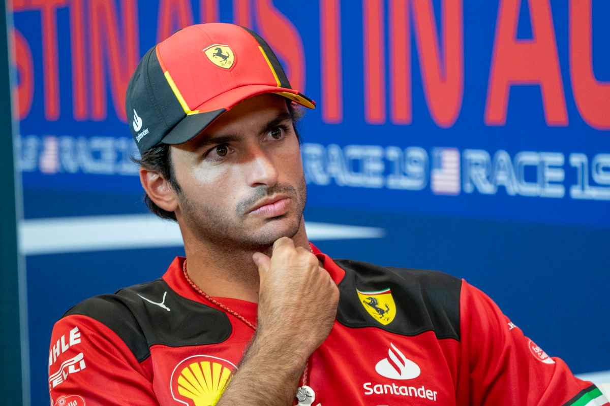 Sainz cacciato dalla Ferrari: cosa succede 