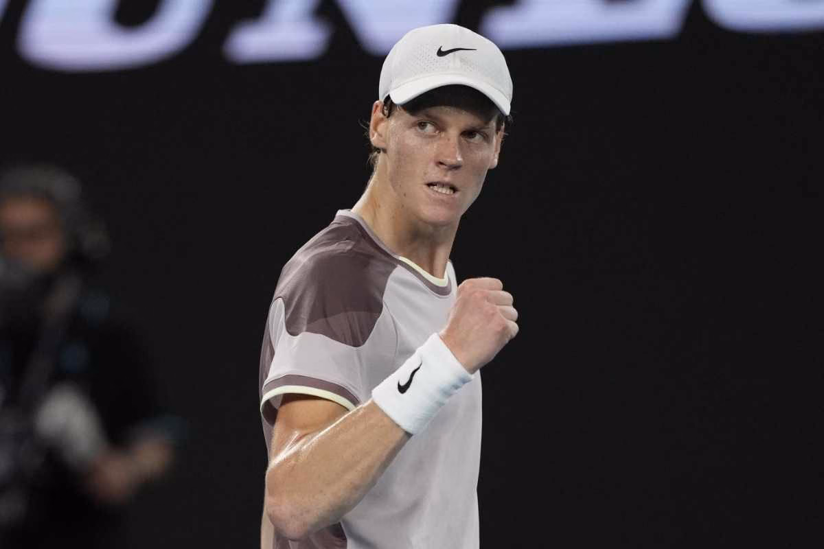 Sinner primato vittorie match sul cemento