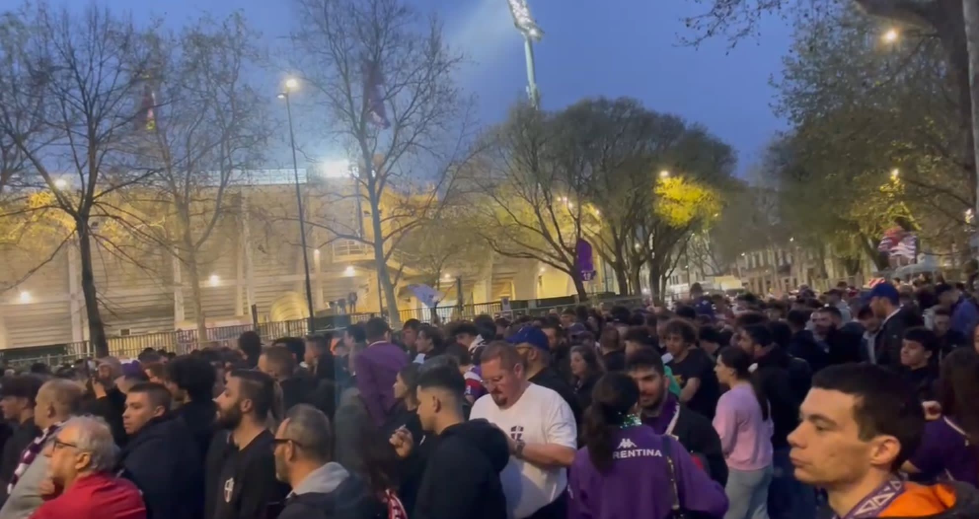 Fiorentina-Milan, le immagini dall’esterno del Franchi (VIDEO)
