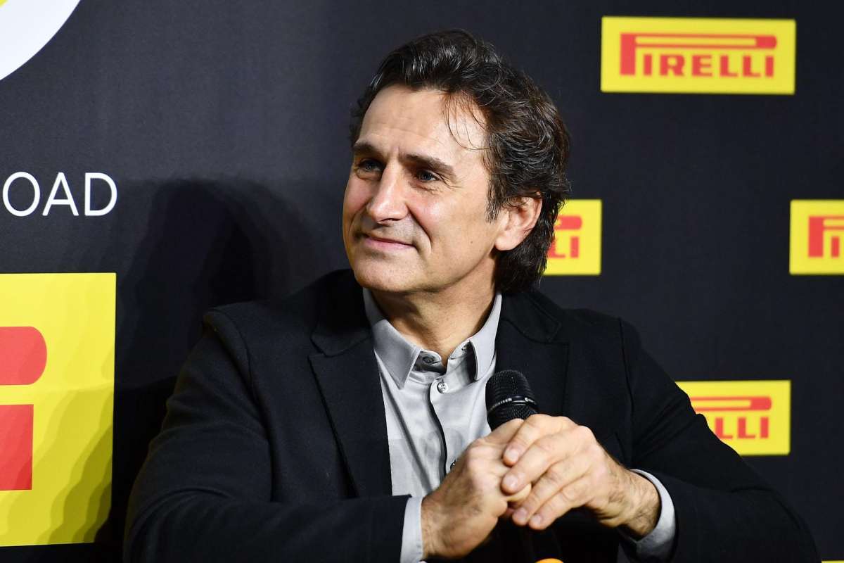 Lacrime per Alex Zanardi: l'omaggio è da brividi